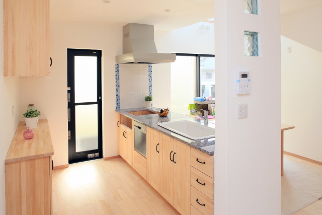 大阪市で住宅リフォーム（キッチン・風呂・トイレ）をお考えなら【株式会社レイズ】へ